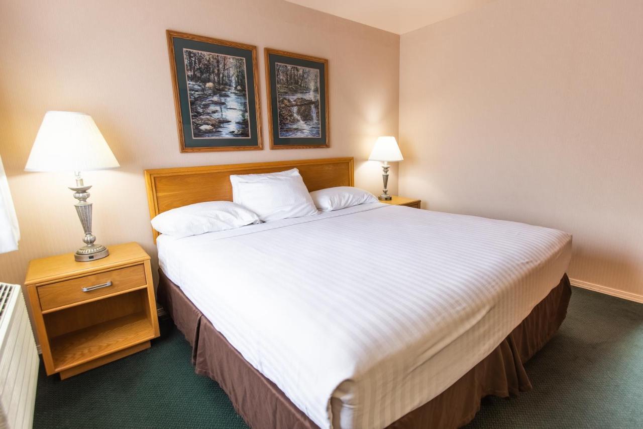 Clarkston Rivertree Inn & Suites מראה חיצוני תמונה