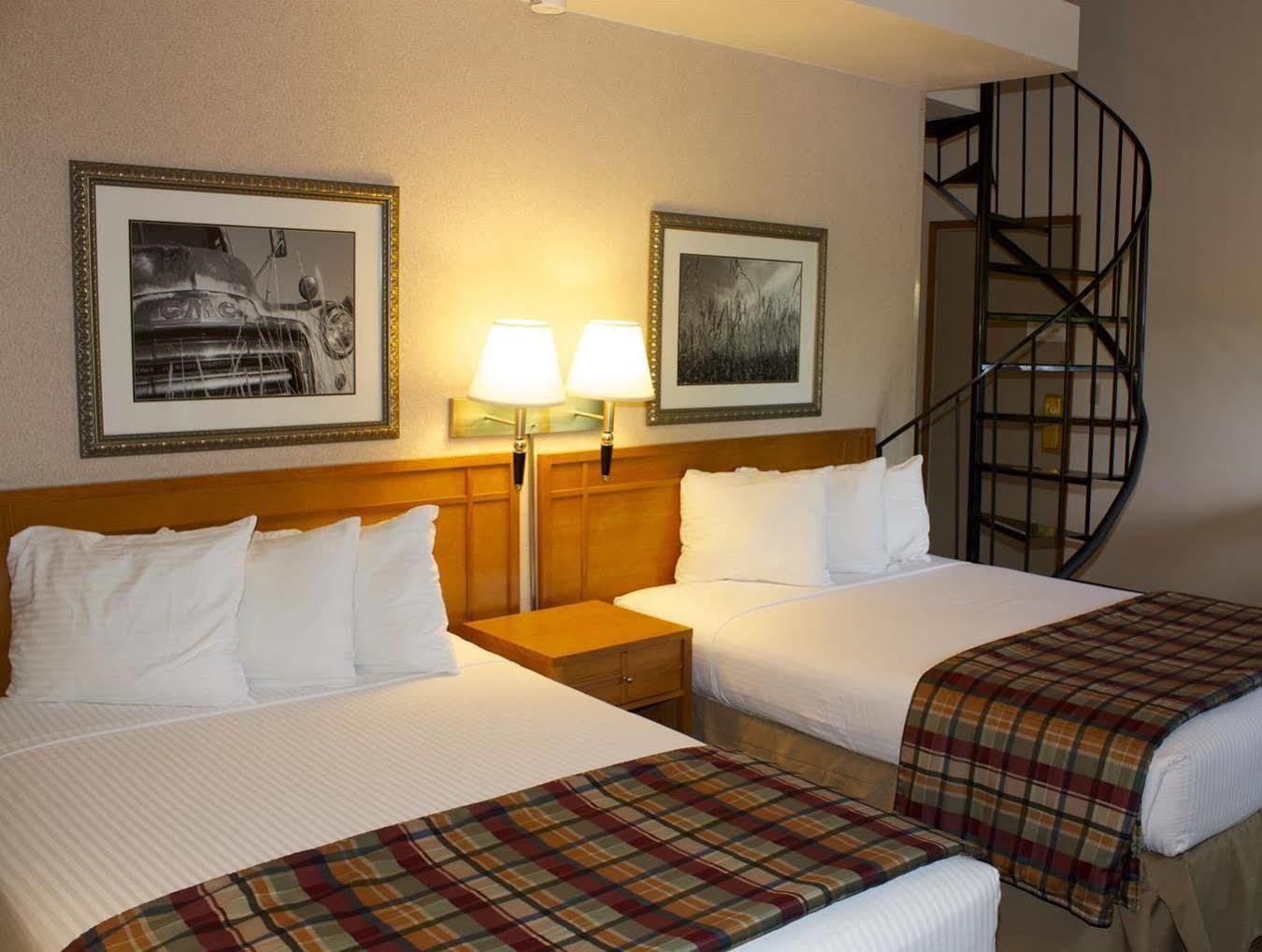 Clarkston Rivertree Inn & Suites מראה חיצוני תמונה